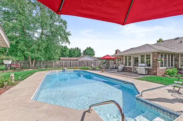 1037 Grey Squirrel DR, Pendleton, IN 46064
