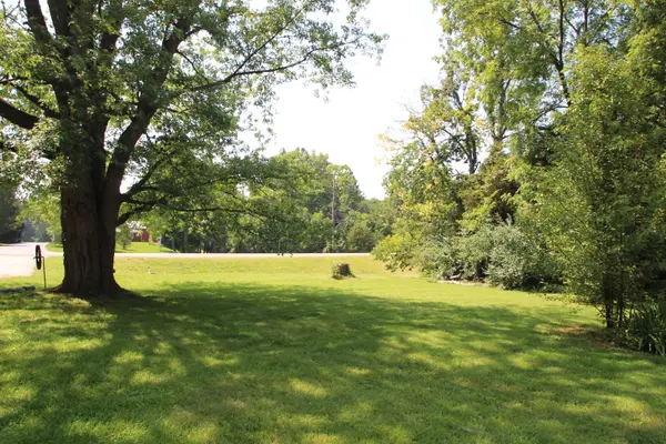 256 W State Road 42, Mooresville, IN 46158