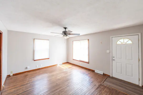 1142 N Somerset AVE, Indianapolis, IN 46222