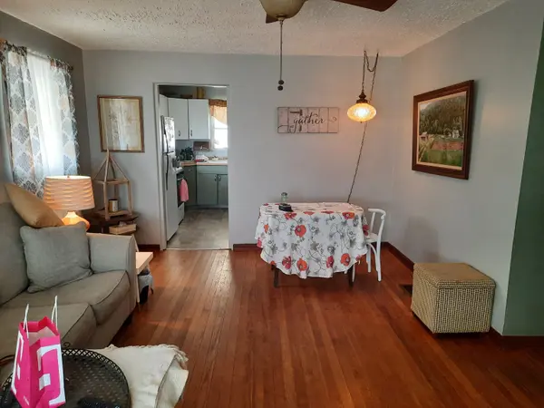 322 8th AVE S, Beech Grove, IN 46107