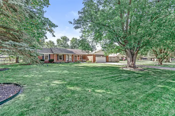 7825 Walnut DR, Avon, IN 46123