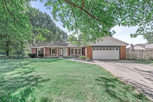7825 Walnut DR, Avon, IN 46123
