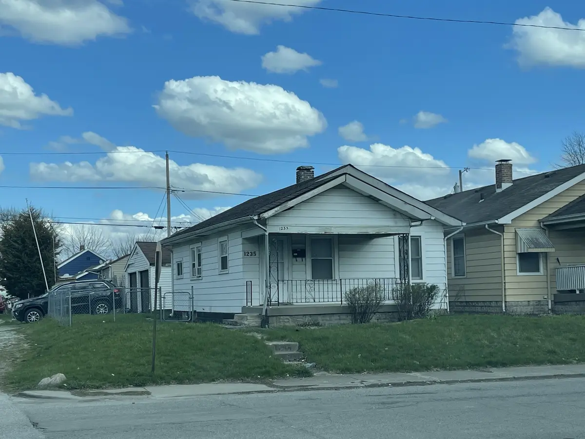 4111 E 13th ST, Indianapolis, IN 46201