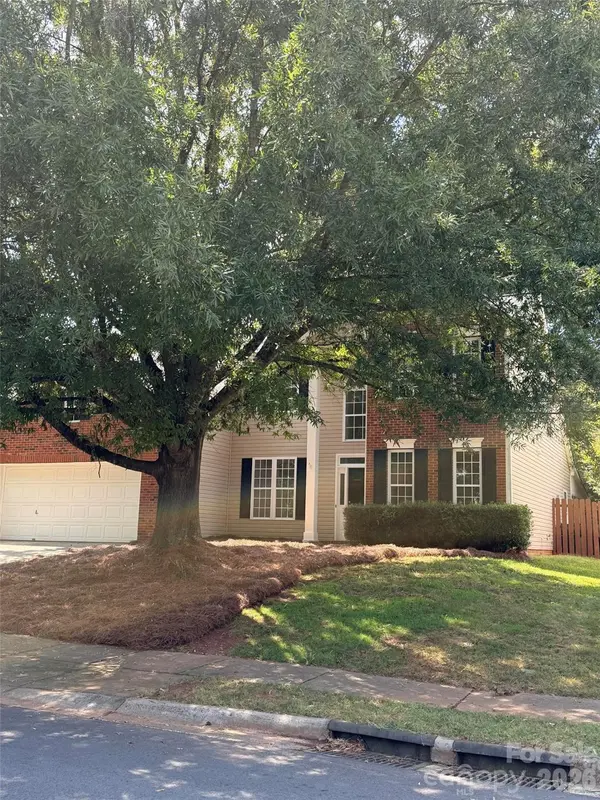 17234 Georgian Hall DR, Charlotte, NC 28277