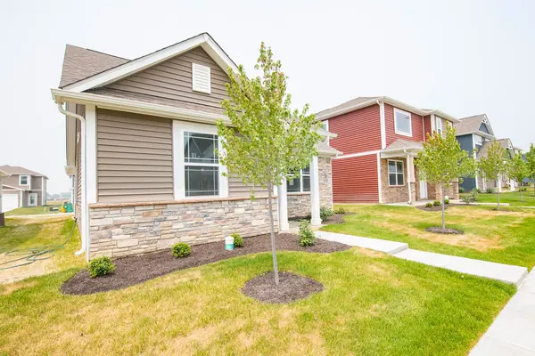 2680 Lamar DR, Whitestown, IN 46075