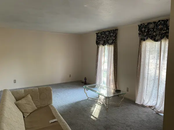 6712 Bruton DR, Indianapolis, IN 46256