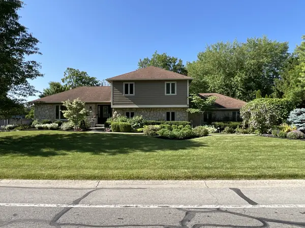 1017 Greyhound Pass, Carmel, IN 46032