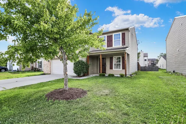 8274 S Midnight DR, Pendleton, IN 46064