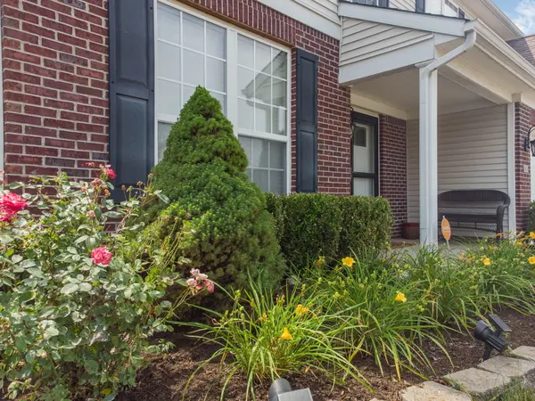 396 Green Meadow DR, Indianapolis, IN 46229