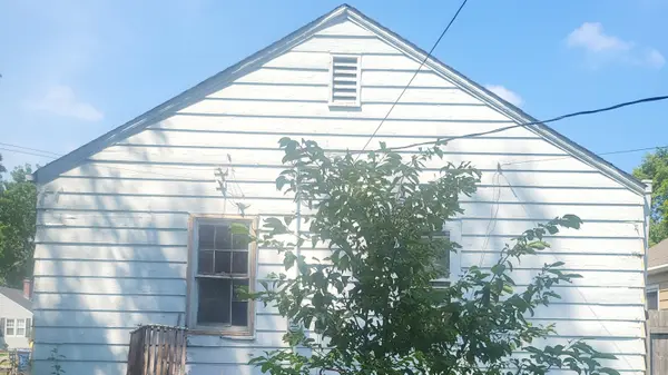 5017 Caroline AVE, Indianapolis, IN 46205