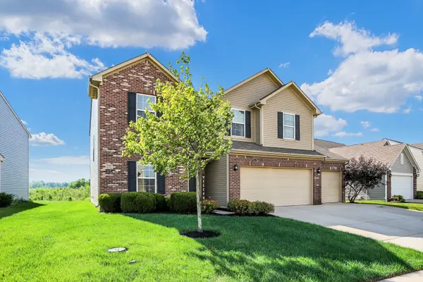 11833 Fawn Crest DR, Indianapolis, IN 46235