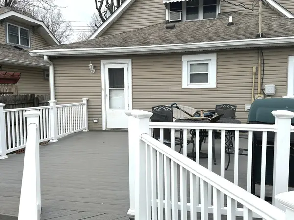 337 W Pearl ST, Greenwood, IN 46142