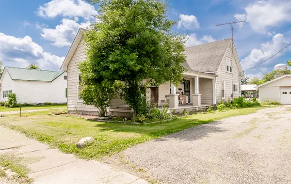 208 Seymour RD, Crothersville, IN 47229
