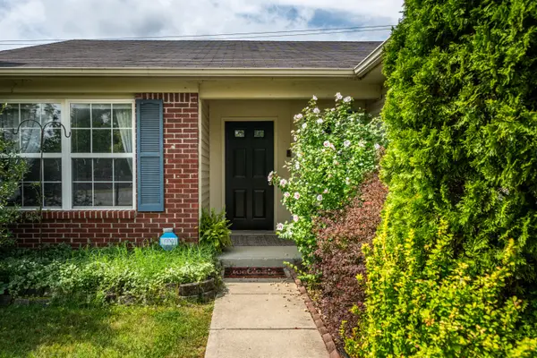 17802 Sundial DR, Westfield, IN 46062