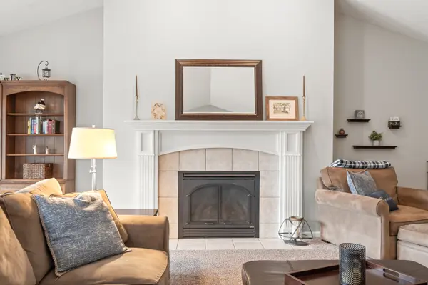579 Sir Lancelot DR, Seymour, IN 47274