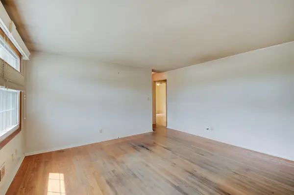 110 Carmelview DR, Carmel, IN 46032