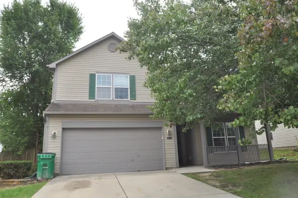 1871 Tourmaline DR, Westfield, IN 46074