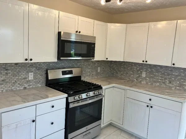 1720 N Leland AVE, Indianapolis, IN 46218