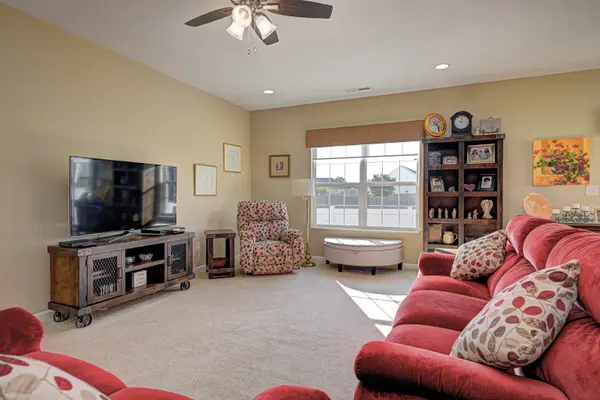 1243 Greenbriar WAY, Franklin, IN 46131