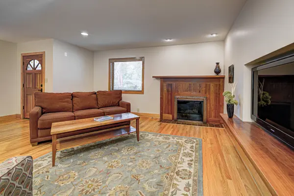 7929 Meadowbrook DR, Indianapolis, IN 46240