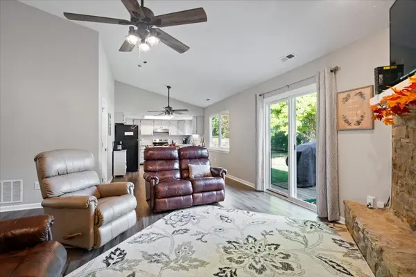 108 Hickorywood CT, Brownsburg, IN 46112