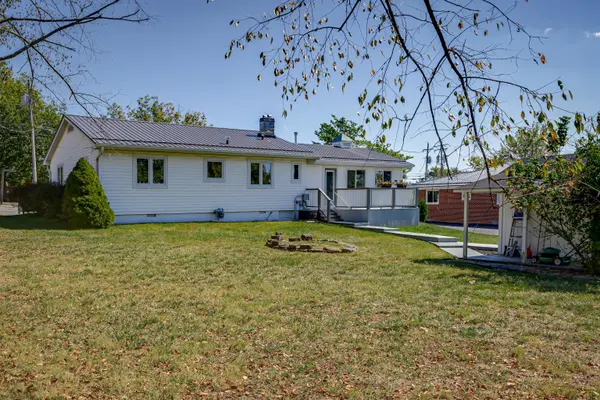 30 Artist Drive, Nashville, IN 47448