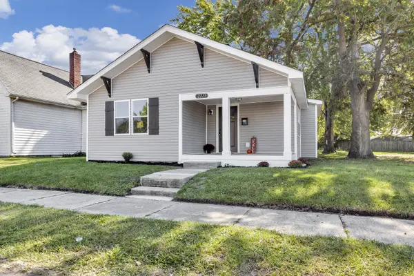 2213 S B ST, Elwood, IN 46036