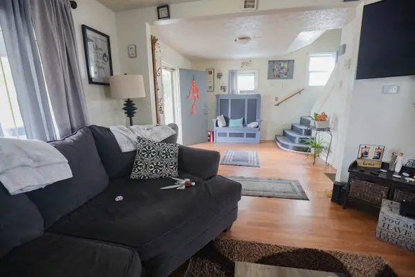 204 N Mount ST, Indianapolis, IN 46222