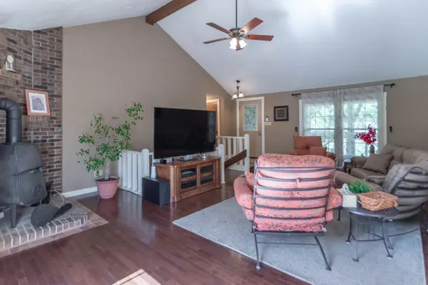 8721 Shelbyville RD, Indianapolis, IN 46259