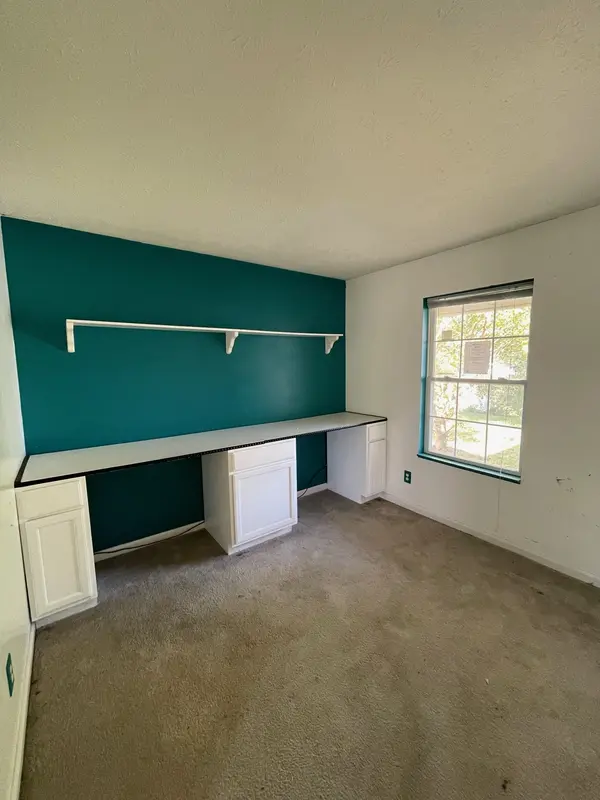 3153 Delaway LN, Indianapolis, IN 46217