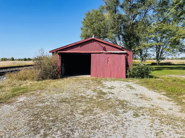 6704 E Barkas ST, New Castle, IN 47362