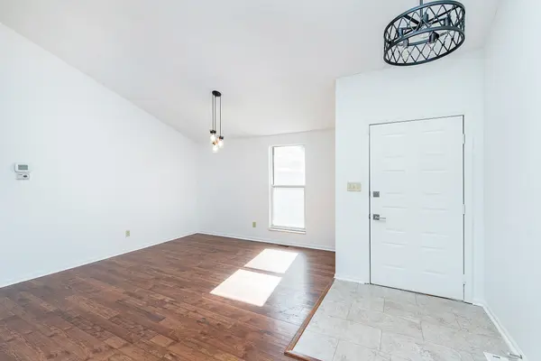 7372 Trestle Way CIR, Indianapolis, IN 46256