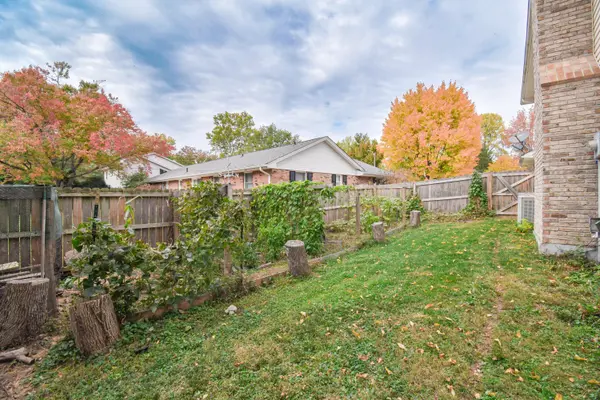 919 Holly DR, Seymour, IN 47274