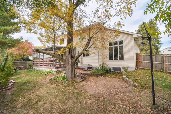 919 Holly DR, Seymour, IN 47274