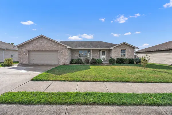 145 Addisons LN, Seymour, IN 47274