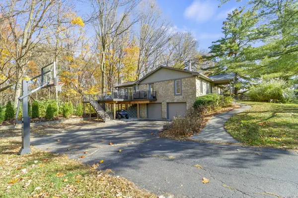 15030 Little Eagle Creek AVE, Zionsville, IN 46077