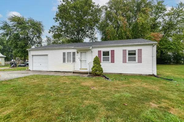 113 North Harmony ST, Elwood, IN 46036