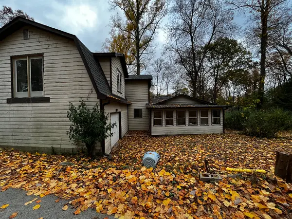 11091 Woodsman LN, Cloverdale, IN 46120