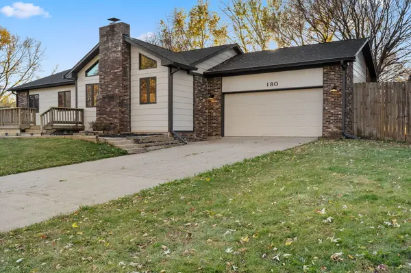 180 N Windmill TRL, Greenwood, IN 46142
