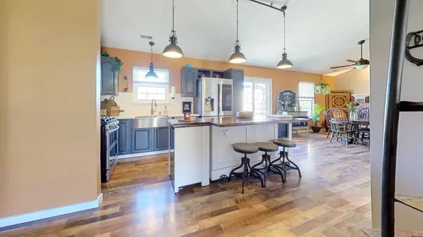 1520 Winding Creek TRL, Brownsburg, IN 46112