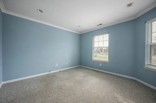 160 Oxford AVE, Pendleton, IN 46064