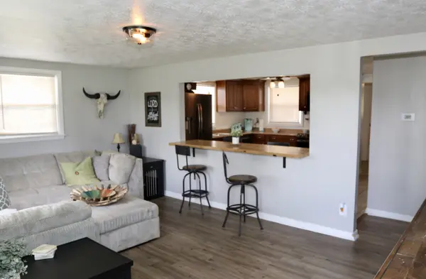 58 W Mill ST, New Palestine, IN 46163