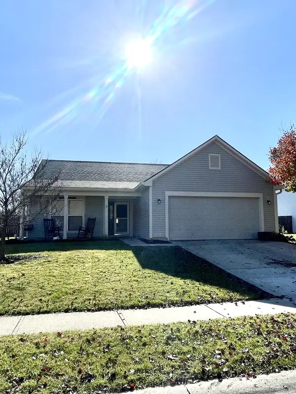 7367 Oakview DR, Avon, IN 46123
