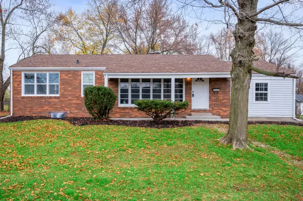 104 E School ST, Anderson, IN 46012