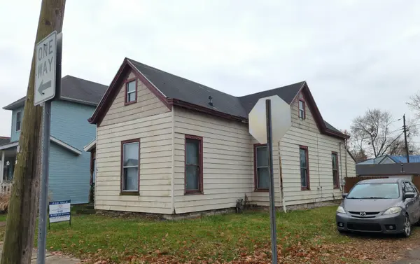 221 W 11th ST, Connersville, IN 47331