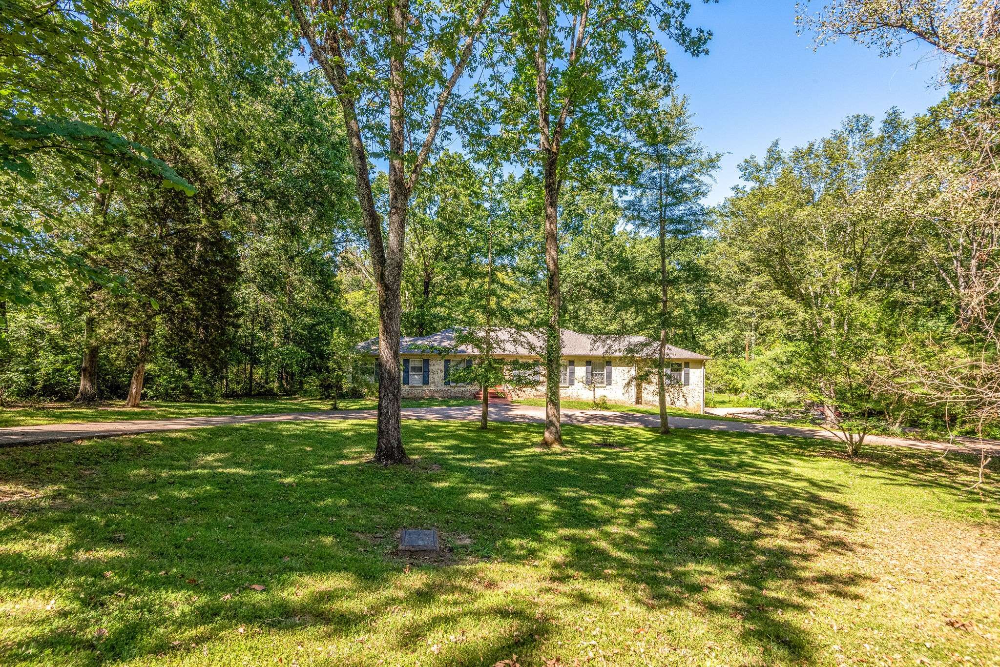 6003 Sherwood Dr, Nashville, TN 37215
