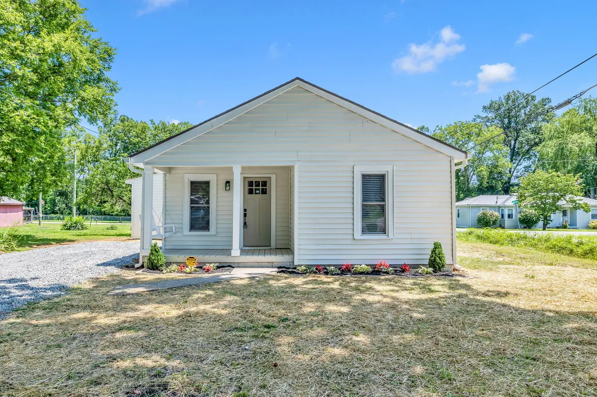 651 Ann Ave, Gallatin, TN 37066