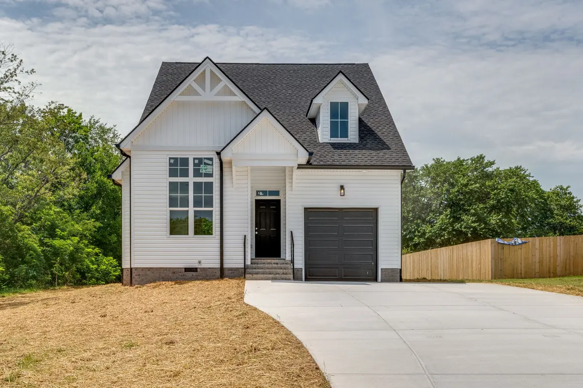 204 Freedom Drive, Portland, TN 37148