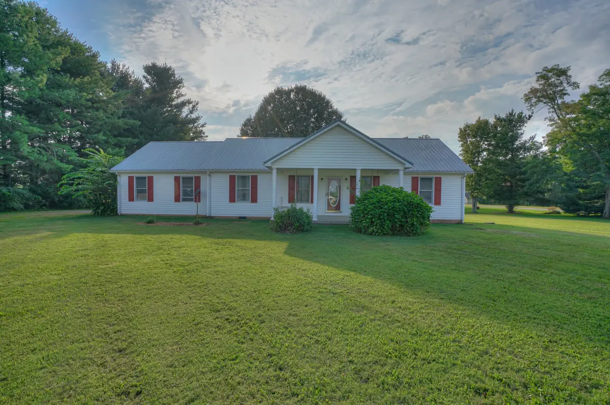 26 Lorien Ln, Woodbury, TN 37190