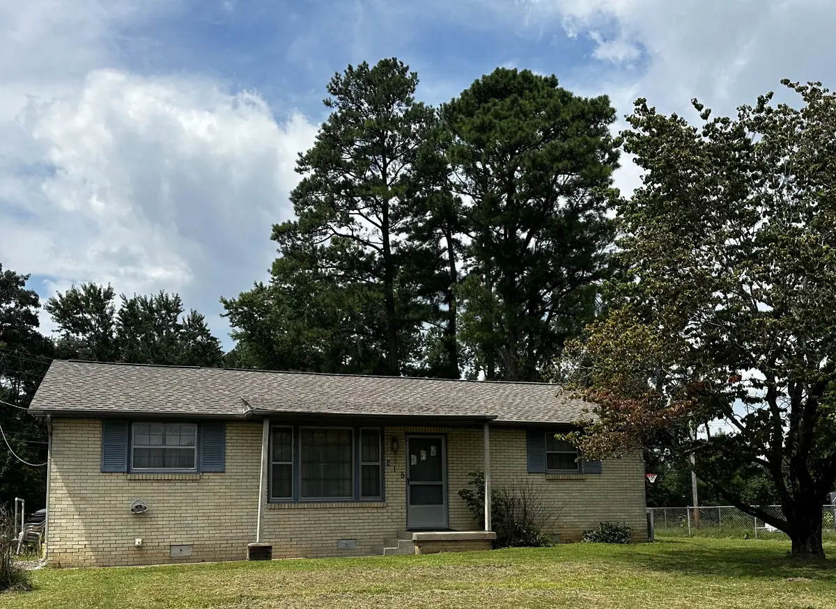 215 Charlemagne Blvd, Clarksville, TN 37042